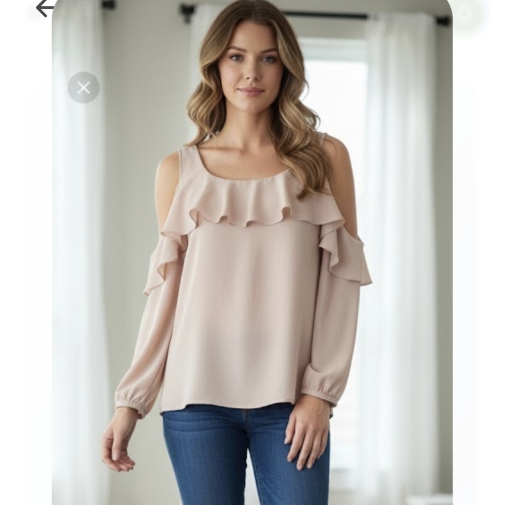 Banana Republic cold shoulder size L